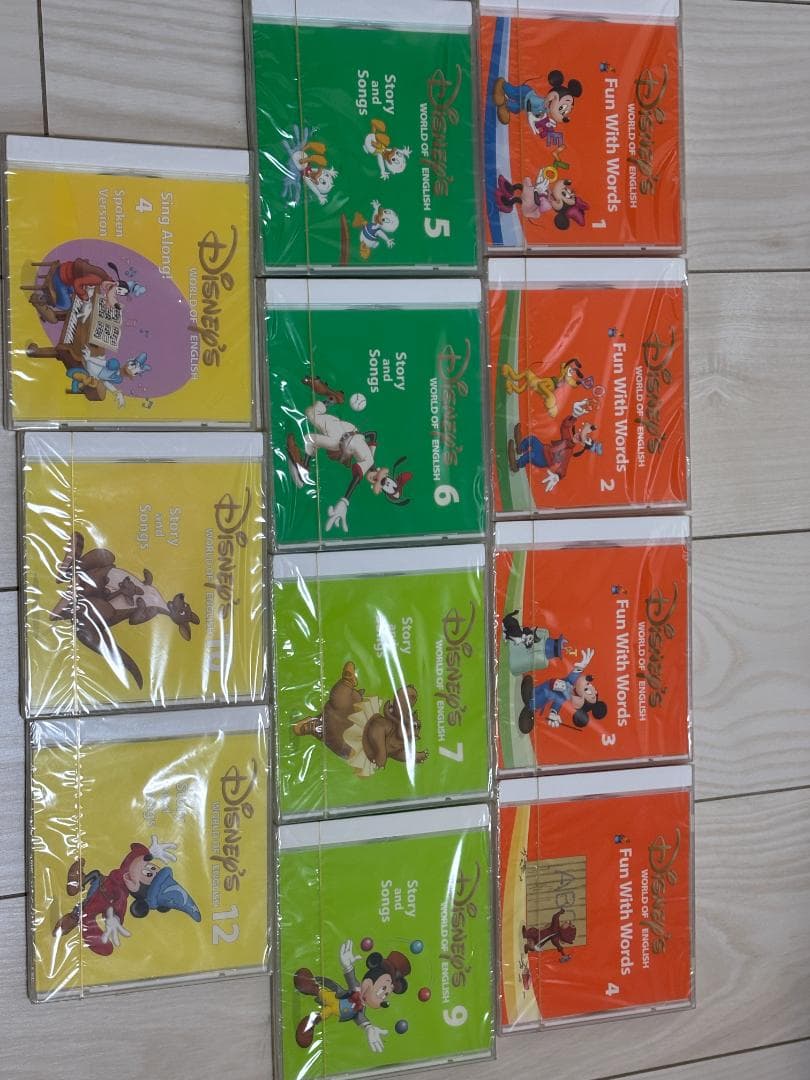 Disney World of English（DWE）大ボリュームセット棚付き